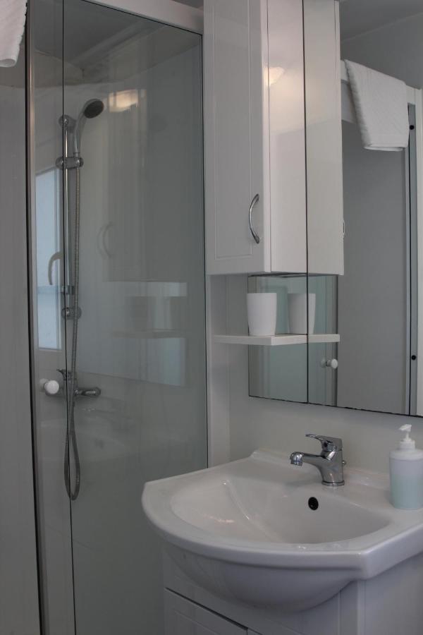 Naturist Mobile Homes Eden In Fkk Ulika Porec Esterno foto