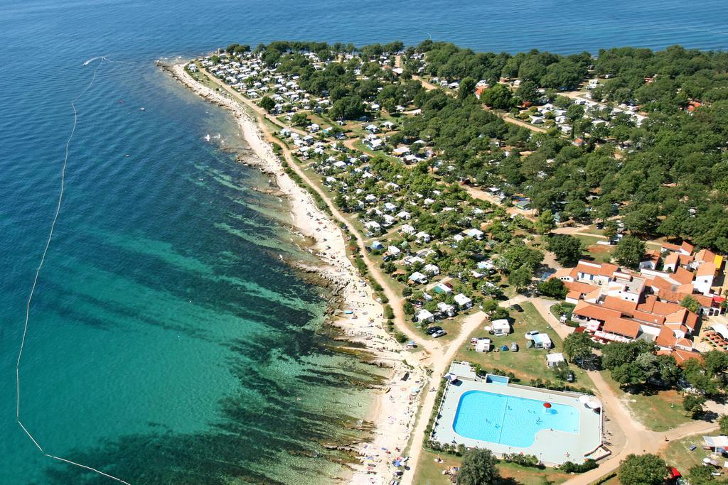 Naturist Mobile Homes Eden In Fkk Ulika Porec Esterno foto